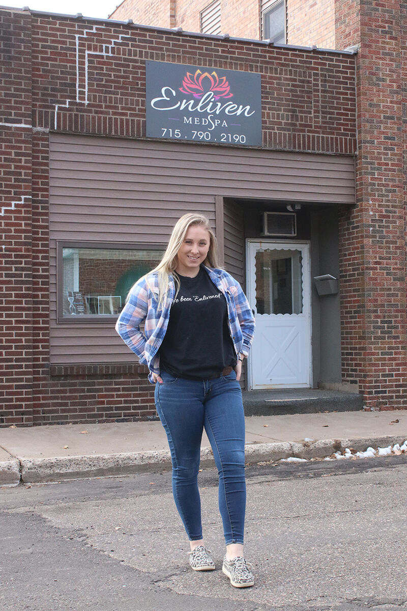 Ryann_outside_7724WEB.jpg